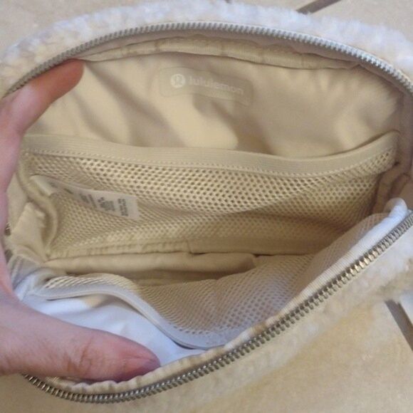Rare Lululemon Year of the Rabbit Belt Bag Fleece Limited Edition Hard to Find - Picture 8 of 11